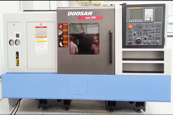 CNC Lathe Model : Lynx 300