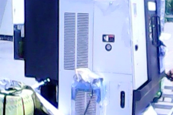 CNC Lathe Model : LYNX220B
