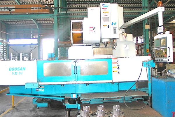 CNC Vertical Machining Center Model : VM84